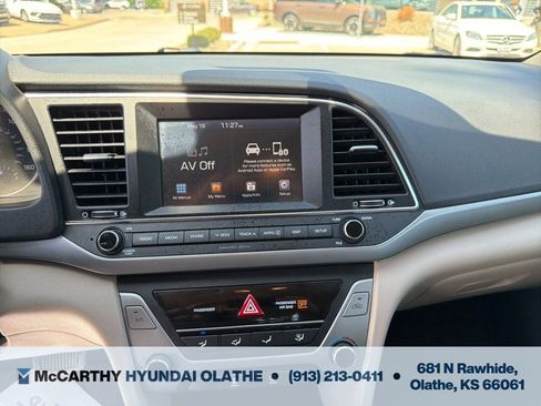 Used 2018 Hyundai Elantra SEL FWD image 9