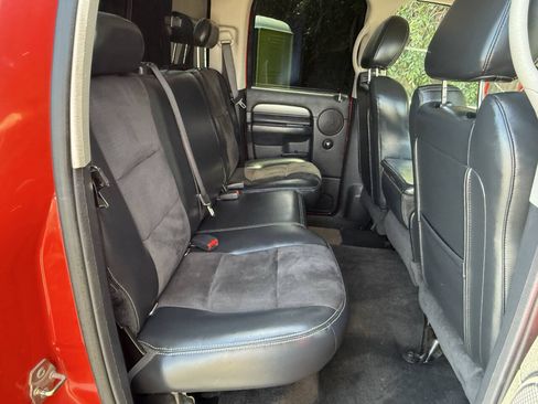 Used 2005 Dodge Ram 1500 Truck 2WD Quad Cab image 19