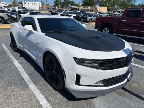 Used 2022 Chevrolet Camaro LT w/ RS Package RWD image 3