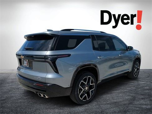 New 2026 Chevrolet Traverse High Country image 3