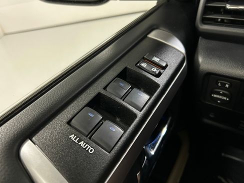 Used 2019 Toyota 4Runner Limited AWD/4WD image 24