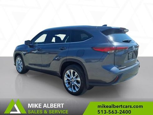 Used 2022 Toyota Highlander Limited AWD/4WD image 5