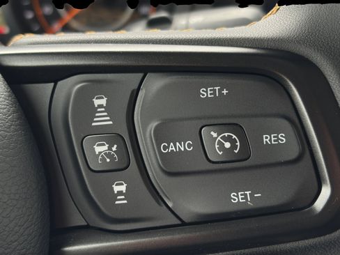 Used 2024 Jeep Wrangler Sport AWD/4WD image 27