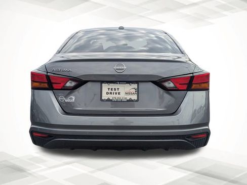 Certified 2025 Nissan Altima 2.5 S image 5