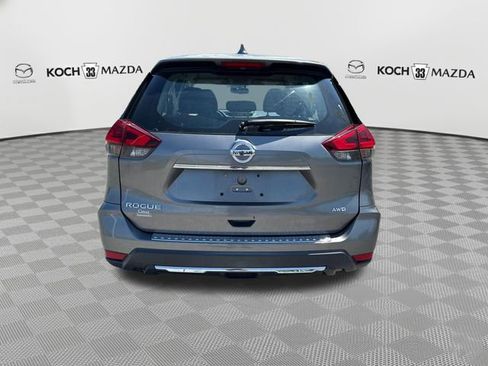 Used 2018 Nissan Rogue S AWD/4WD image 6