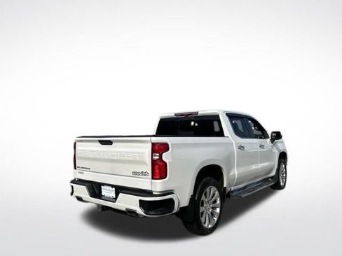 Used 2020 Chevrolet Silverado 1500 High Country w/ Technology Package AWD/4WD image 14