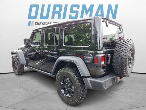 Used 2023 Jeep Wrangler Unlimited w/ Sun & Screen Package AWD/4WD image 4