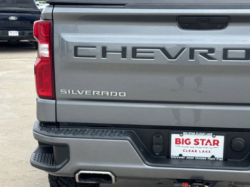 Used 2021 Chevrolet Silverado 1500 RST w/ Z71 Off-Road Package AWD/4WD image 11