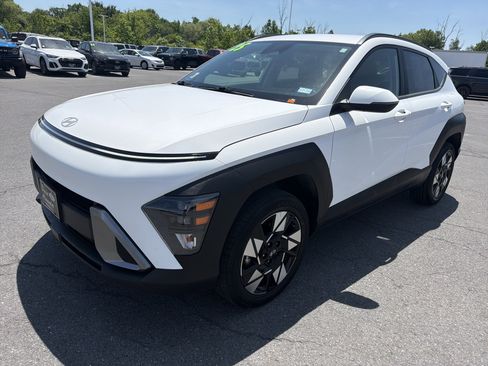 Used 2025 Hyundai Kona SEL AWD/4WD image 8