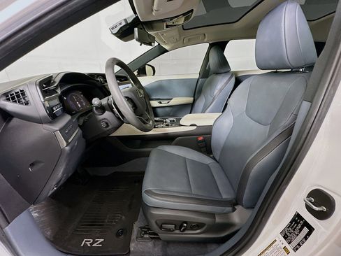 Used 2023 Lexus RZ 450e Premium w/ Technology Package image 13