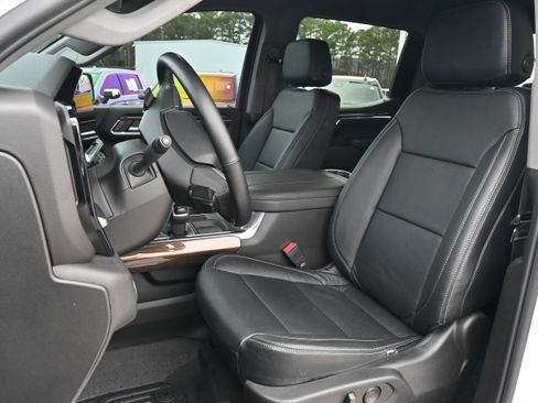 Used 2024 Chevrolet Silverado 1500 RST image 7