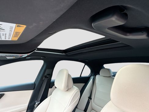 Used 2024 Mercedes-Benz C 300 C 300 image 28