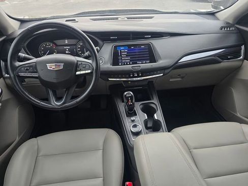 Used 2021 Cadillac XT4 Luxury FWD image 16