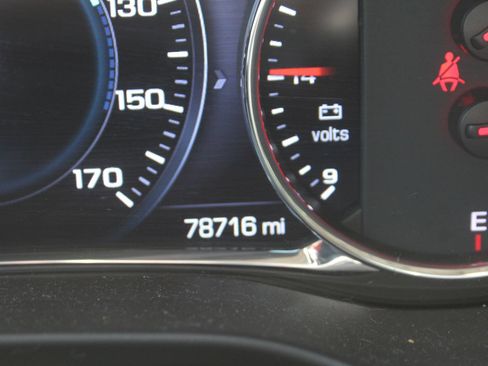 Used 2019 GMC Acadia Denali w/ Technology Package FWD image 36