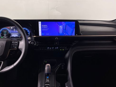 Certified 2023 Toyota Crown w/ Advanced Technology Package AWD/4WD image 15