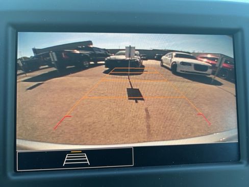 Used 2024 Chevrolet Equinox LT image 19