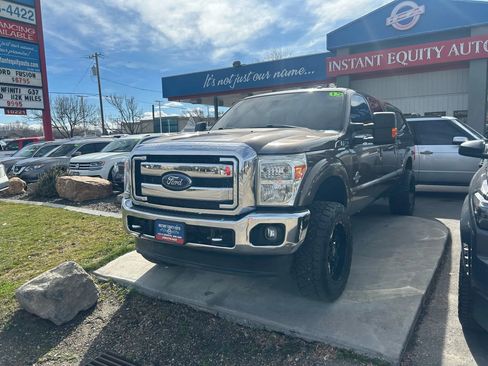 Used 2015 Ford F250 Lariat w/ Lariat Interior Package image 23
