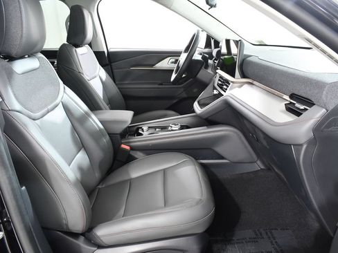 New 2026 Ford Explorer Active w/ Active Comfort Package AWD/4WD image 10