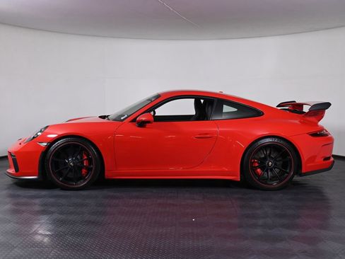 Certified 2018 Porsche 911 GT3 RWD image 2