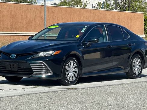 Used 2021 Toyota Camry LE image 8