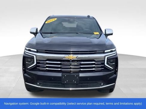 Used 2025 Chevrolet Tahoe Premier RWD image 2