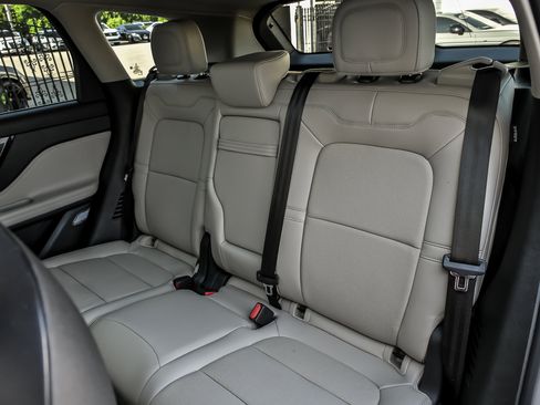 Used 2025 Lincoln Corsair Reserve AWD/4WD image 30