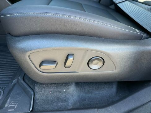 New 2026 Chevrolet Traverse LT w/ Driver Confidence Package image 11