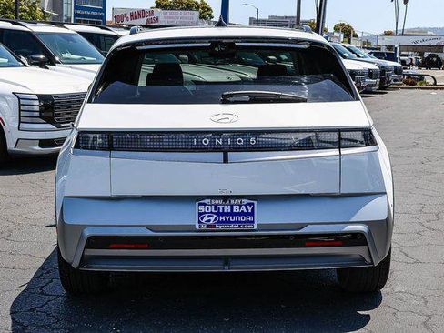 New 2026 Hyundai Ioniq 5 SE RWD image 5