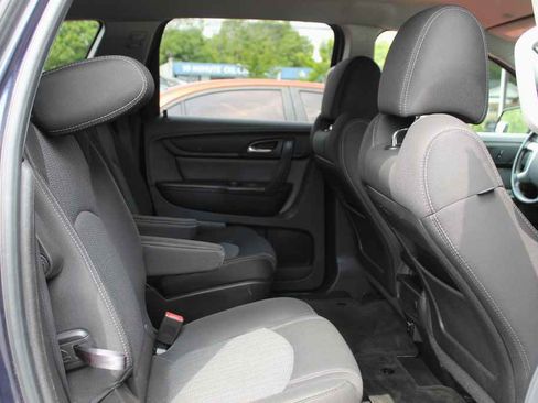 Used 2015 Chevrolet Traverse LT w/ Style and Technology Package AWD/4WD image 29