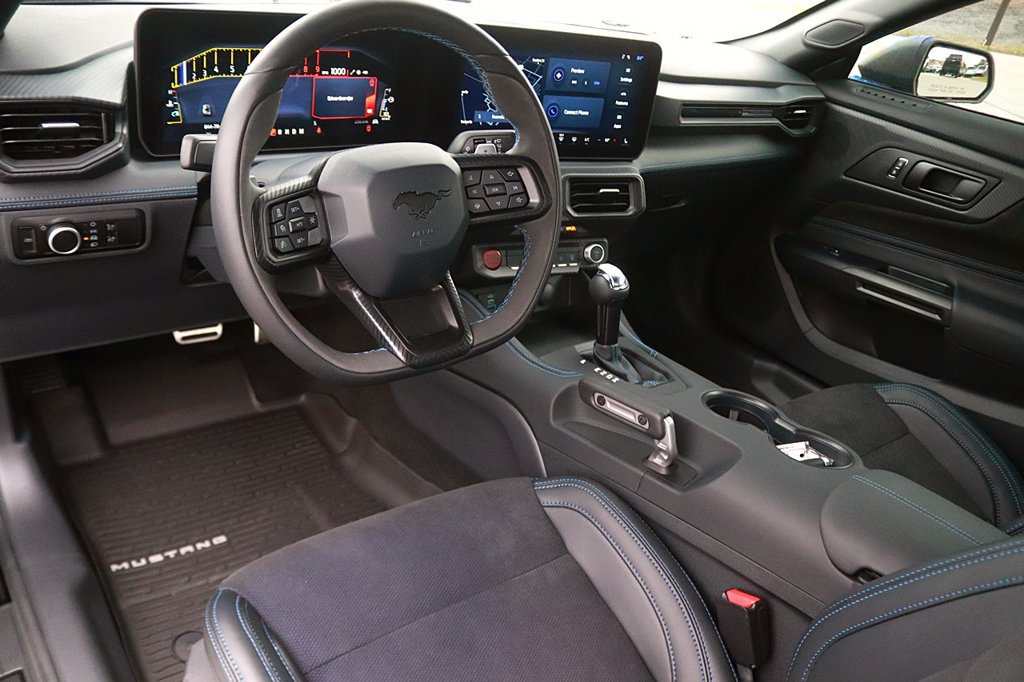 Used 2025 Ford Mustang Dark Horse RWD image 12