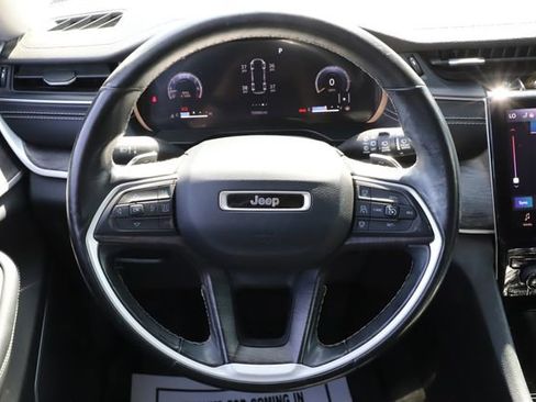 Used 2021 Jeep Grand Cherokee L Limited image 21