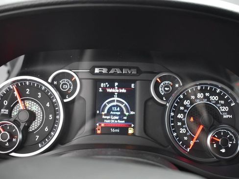 Used 2025 RAM 1500 Big Horn AWD/4WD image 18