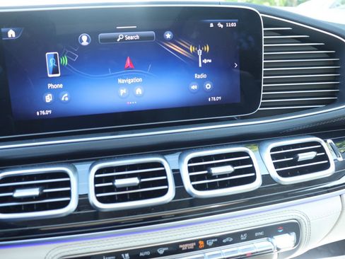 Used 2024 Mercedes-Benz GLE 450 4MATIC image 32