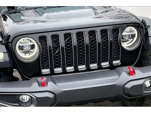 Used 2020 Jeep Gladiator Rubicon image 32
