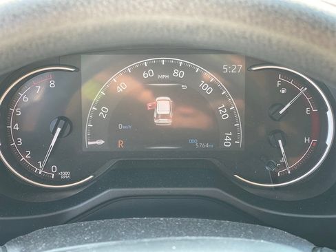 Used 2025 Toyota RAV4 LE AWD/4WD image 8