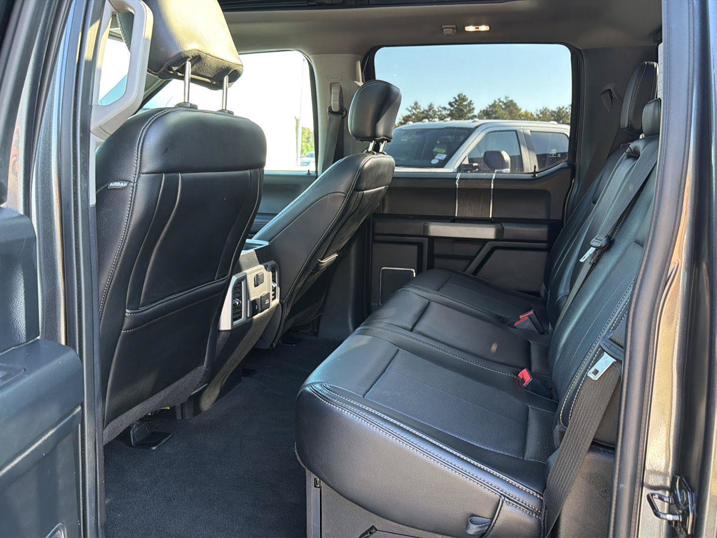 Used 2020 Ford F250 Lariat AWD/4WD image 10