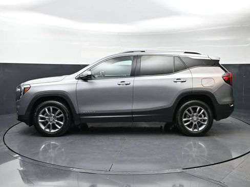 Used 2024 GMC Terrain SLT image 8