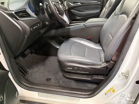 Used 2022 Buick Enclave Premium w/ Experience Buick Package AWD/4WD image 57