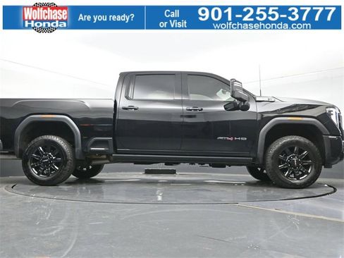 Used 2024 GMC Sierra 2500 AT4 w/ AT4 Premium Plus Package image 28