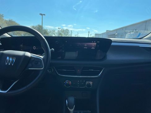 Used 2025 Buick Encore GX Preferred image 18