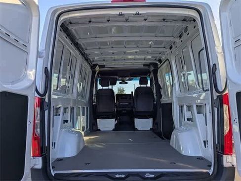 Used 2025 Mercedes-Benz Sprinter 2500 image 7