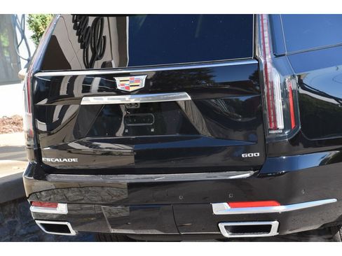 New 2026 Cadillac Escalade ESV Luxury w/ Touring Package image 28