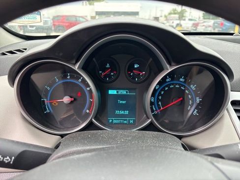 Used 2013 Chevrolet Cruze LS FWD image 15
