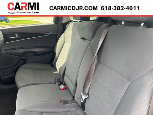 Used 2020 Kia Sorento LX w/ LX I4 Convenience Package FWD image 33
