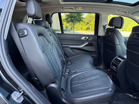 Used 2021 BMW X7 xDrive40i image 39
