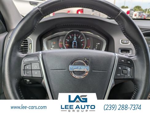 Used 2014 Volvo S60 T5 FWD image 24