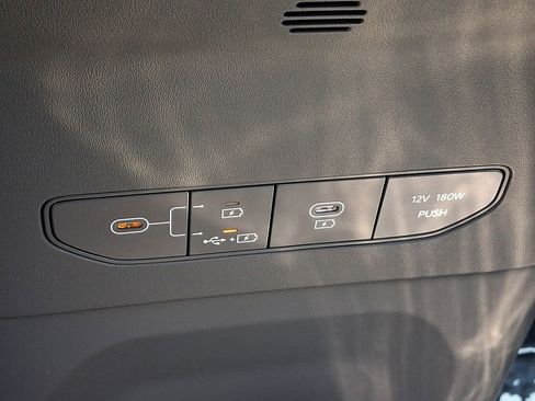 Certified 2024 Kia EV9 Wind AWD/4WD image 26