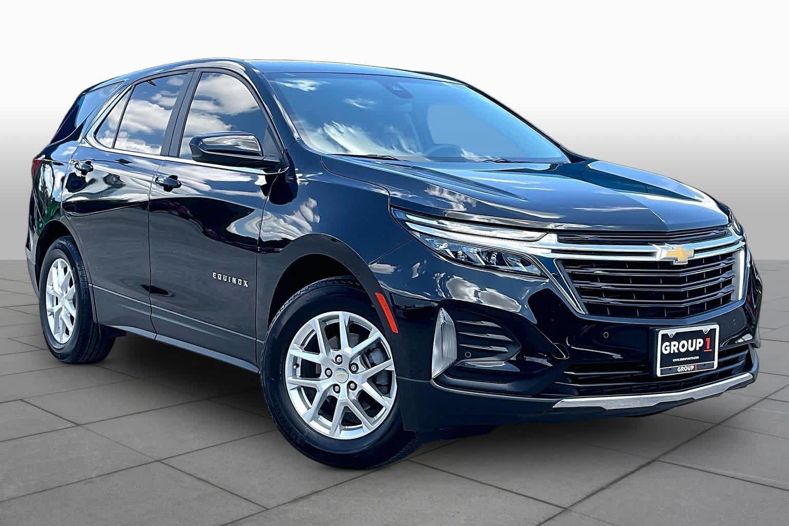 Used 2024 Chevrolet Equinox LT FWD image 3