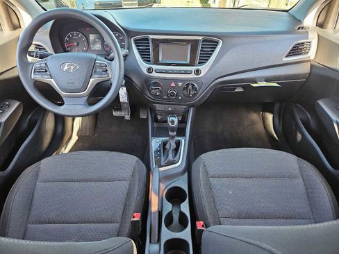 Used 2021 Hyundai Accent SE image 17