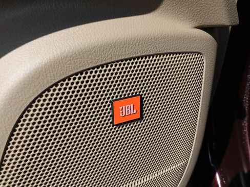 Used 2013 Toyota Highlander Limited image 30